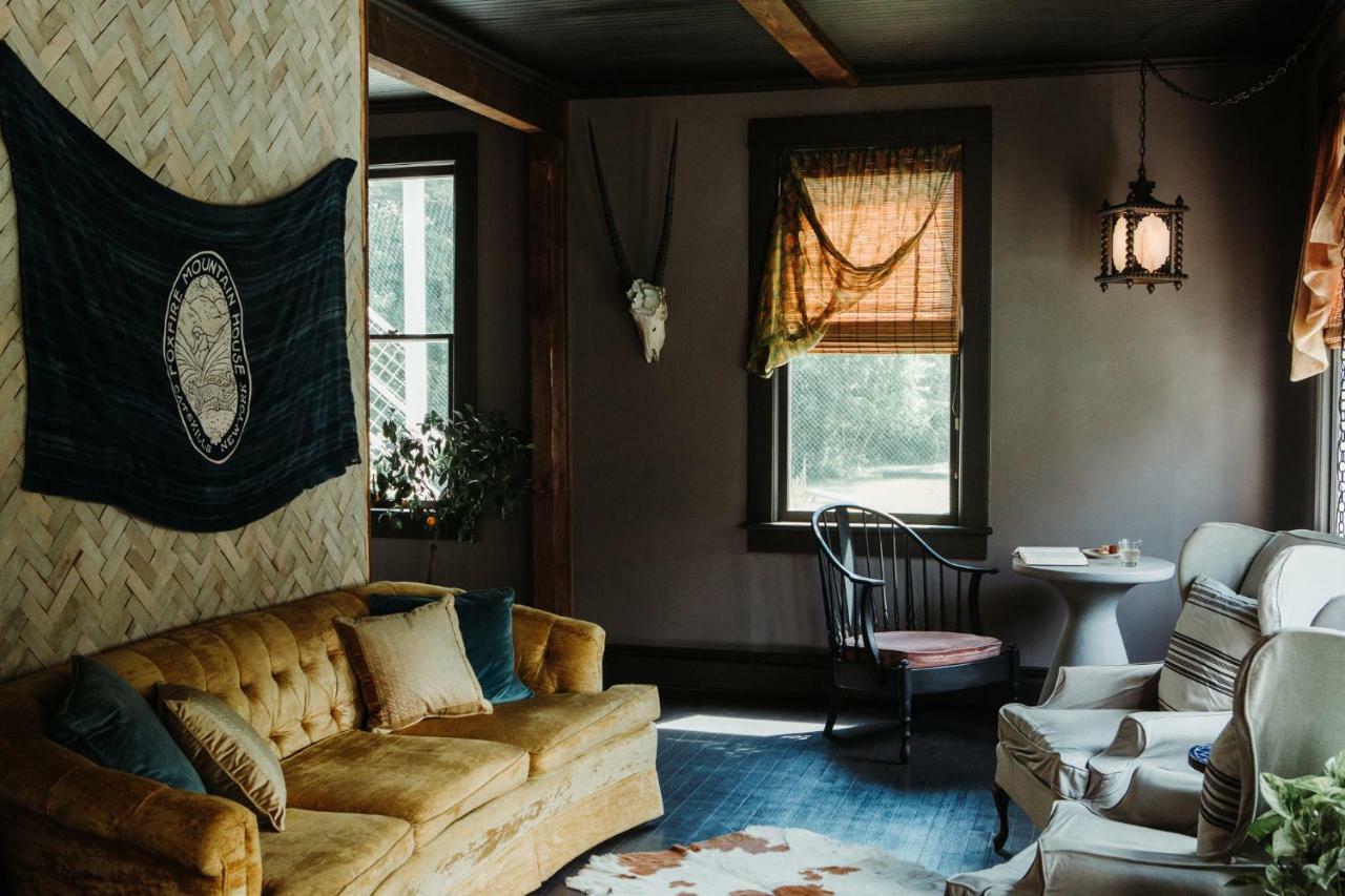 Foxfire Mountain House Hotel Mount Pleasant Bagian luar foto